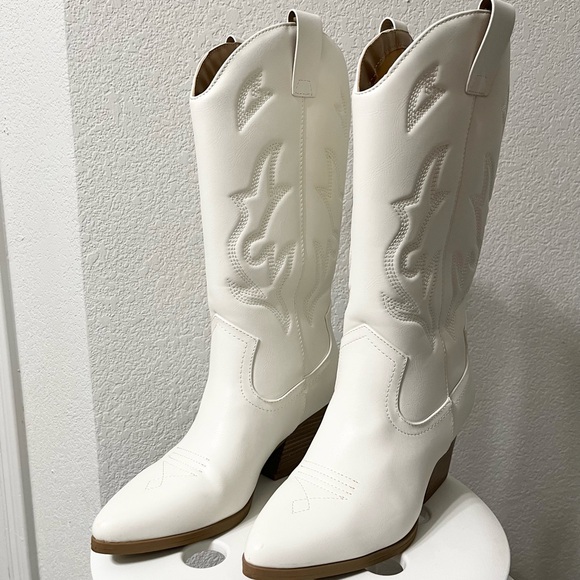 SOLD - Picture 1 of 7